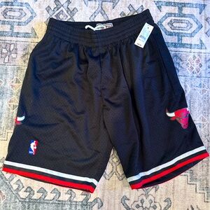 NWT Mitchell and ness retro Chicago bulls basketball shorts